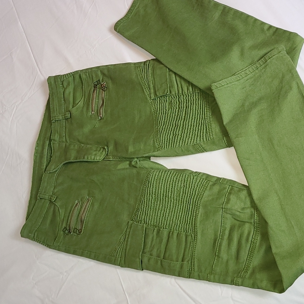 Army green slim fit cargo